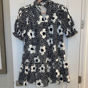 Elegant Black and White Floral Dress Avara